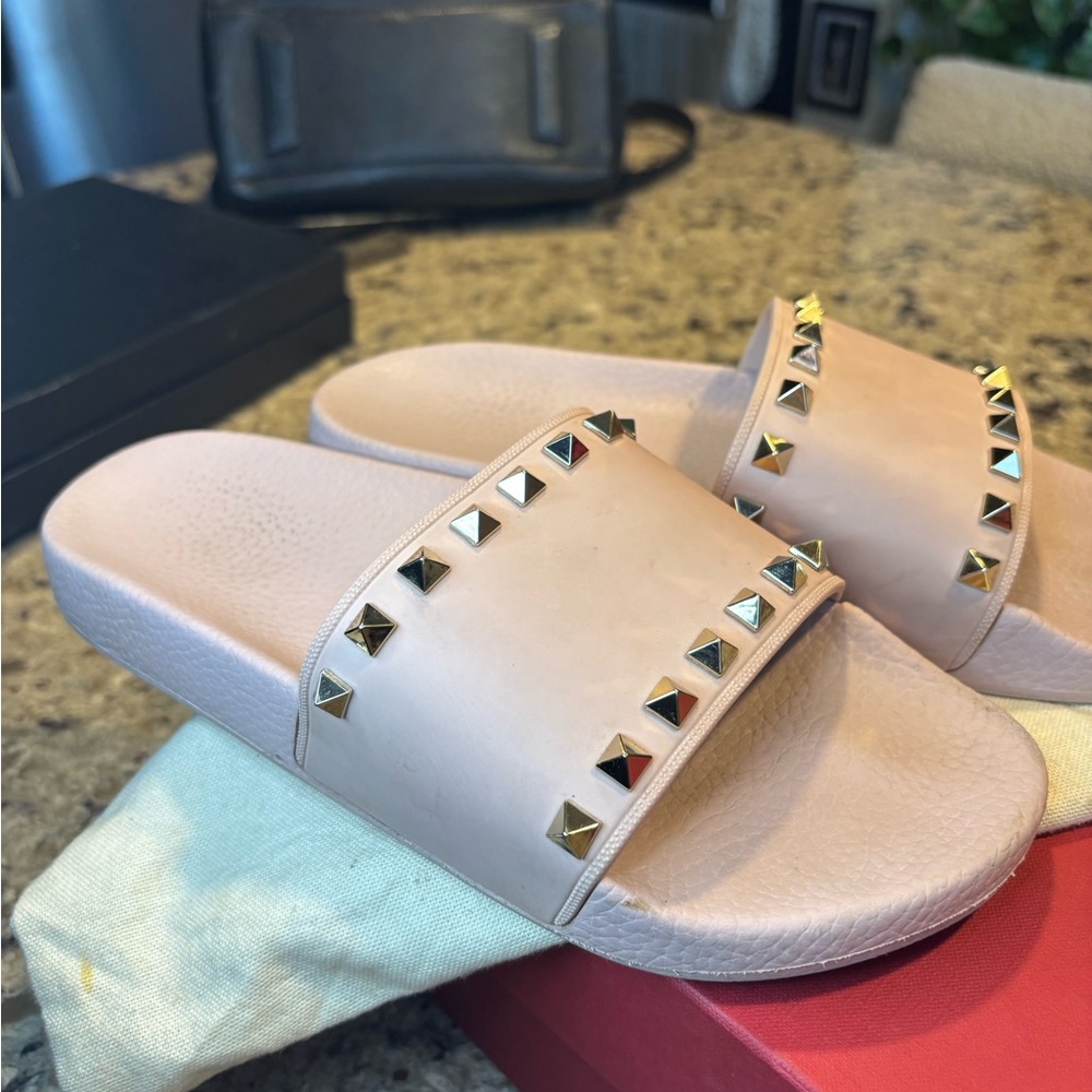 Valentino slides